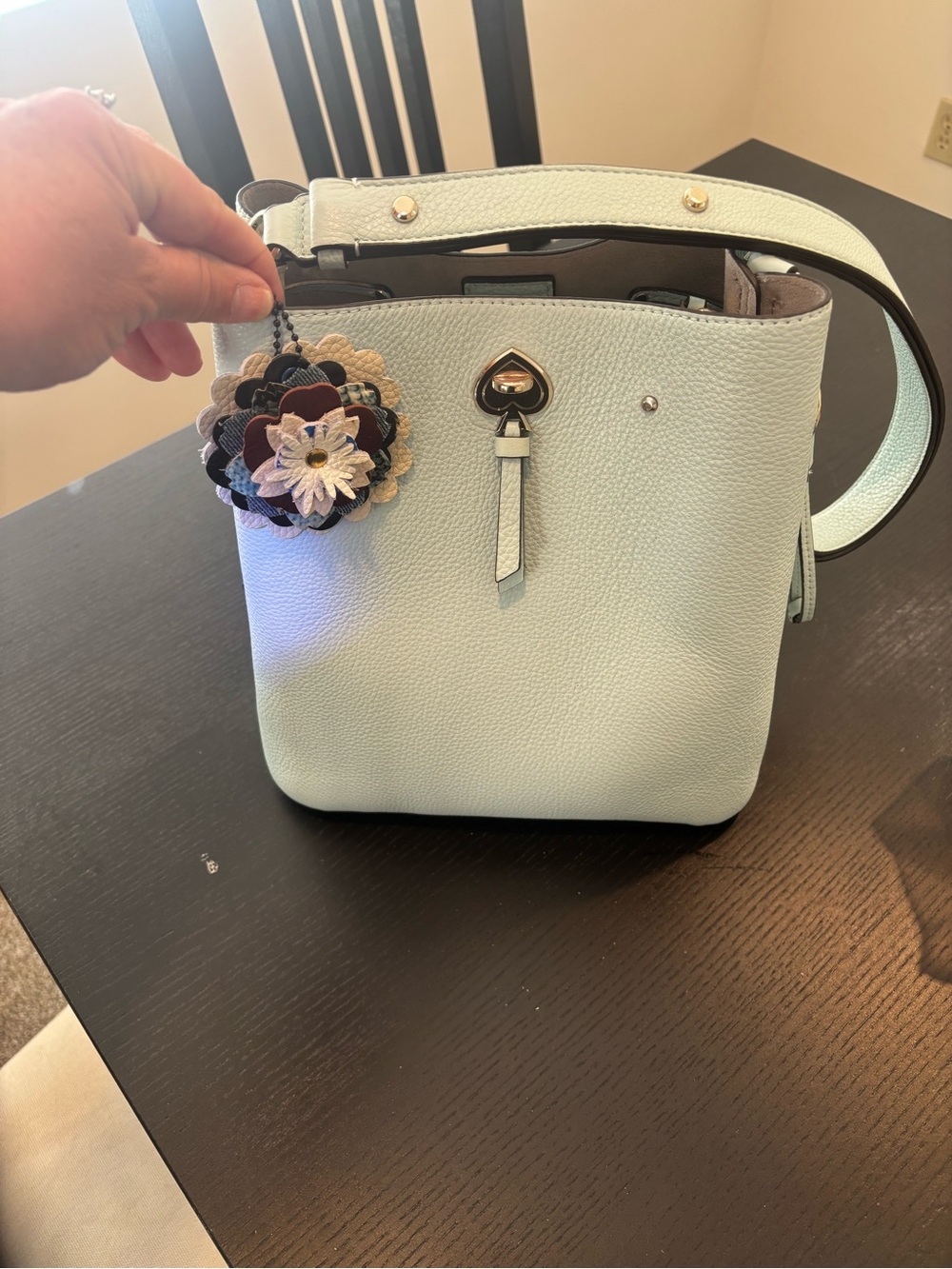 Kate Spade Leather Bucket Crossbody Bag in Light Blue with Rooster charm - Picture 2 of 9